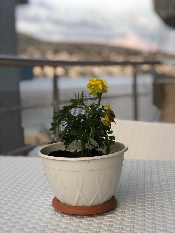 Mary'S Apartment Саранда Екстер'єр фото